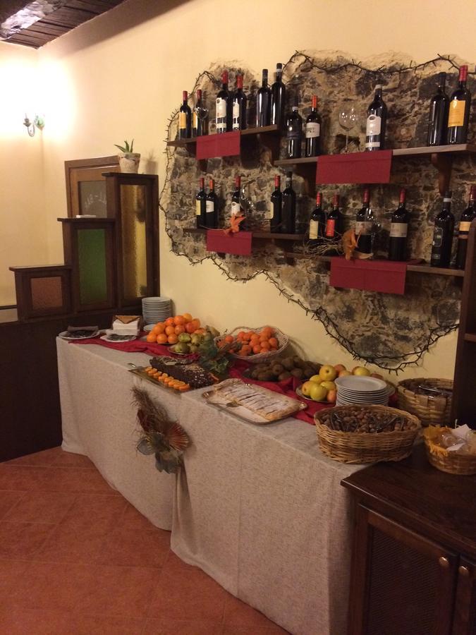 La Locanda Di San Francesco Hotel Виджанело Екстериор снимка
