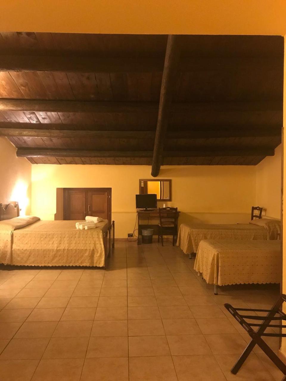 La Locanda Di San Francesco Hotel Виджанело Екстериор снимка