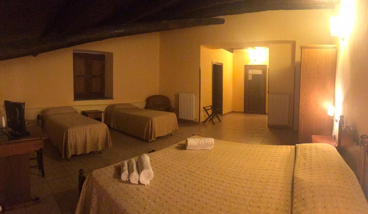 La Locanda Di San Francesco Hotel Виджанело Екстериор снимка