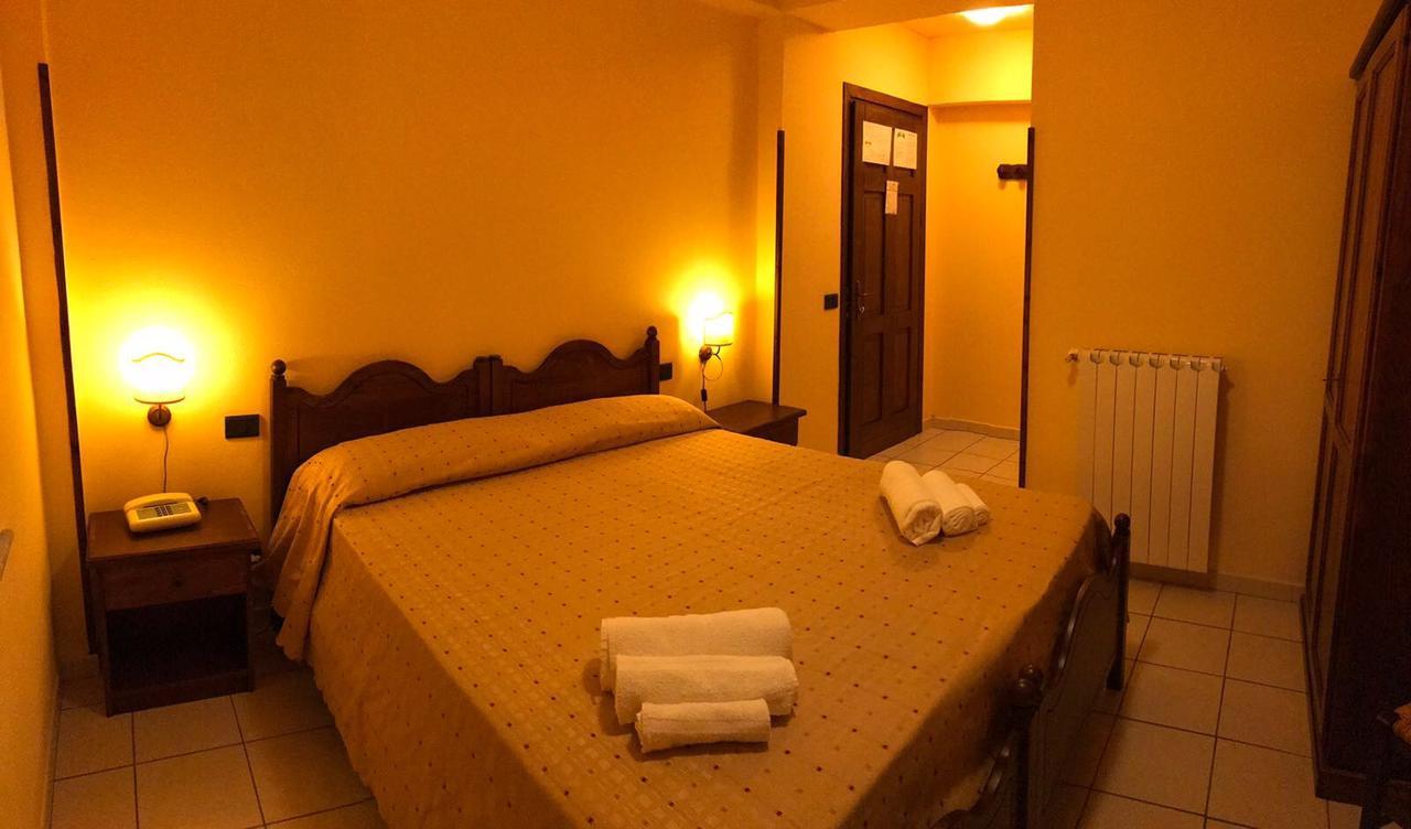La Locanda Di San Francesco Hotel Виджанело Екстериор снимка