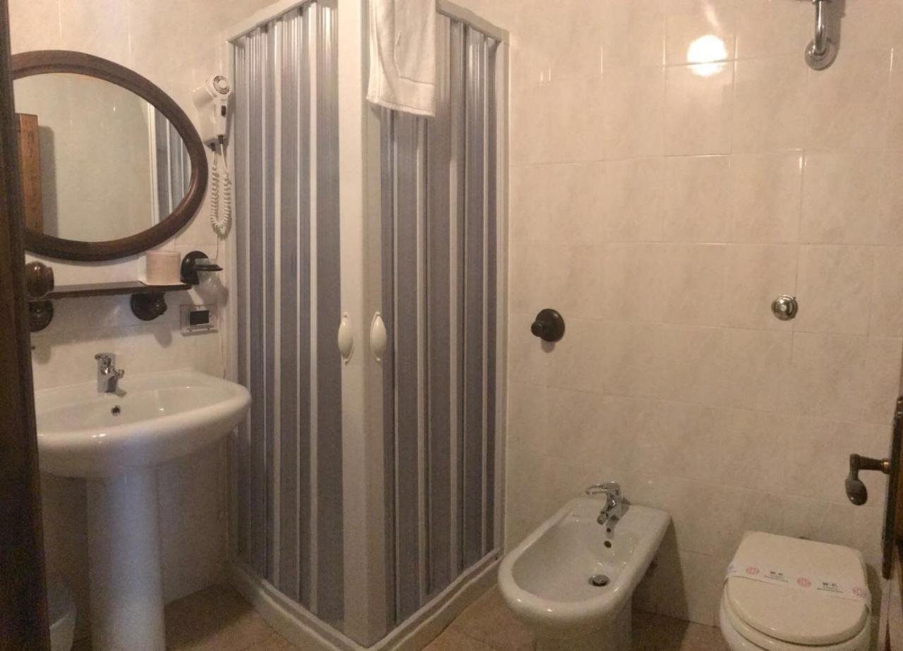 La Locanda Di San Francesco Hotel Виджанело Екстериор снимка
